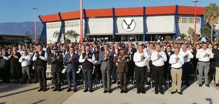 Gobernador y rector celebran 72 años de la Universidad