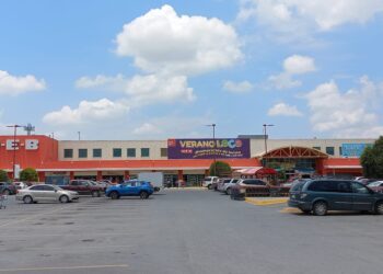 H.E.B. y Ley presentan la canasta básica más costosa