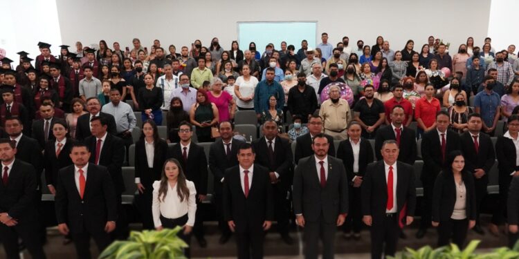 Entrega Universidad de Seguridad y Justicia 65 graduados en criminología