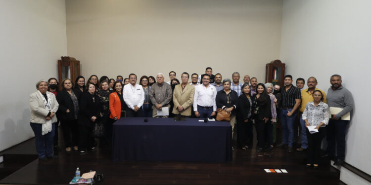 Colabora UAT en la Ley Estatal de Archivos