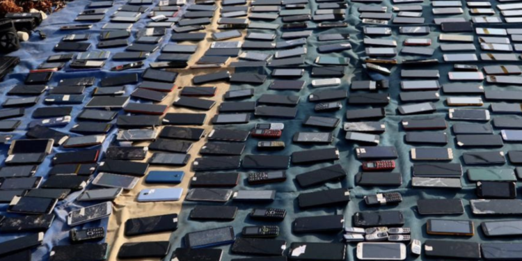 Destruyen aproximadamente 18 mil 500 artículos asegurados en penales de Puebla