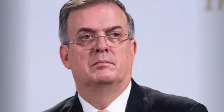 Pide Ebrard a Morena debates entre ‘corcholatas’