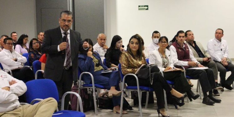 Ofrece Contraloría Gubernamental conferencias anticorrupción