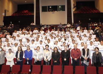 Gradúa la UAT a egresados de la Facultad de Enfermería Tampico
