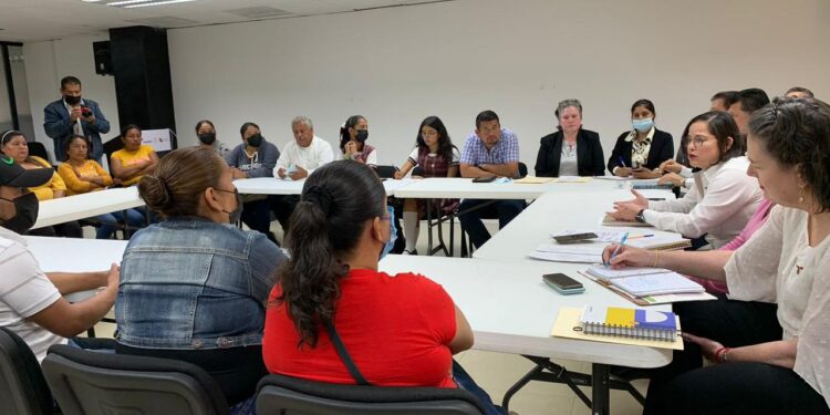 Se compromete la SET a resolver necesidades educativas de familias de San Fernando