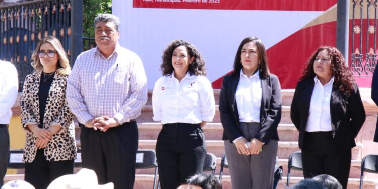 Tula recibe servicios itinerantes de la Secretaría del Trabajo