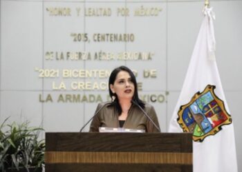 Promueve Diputada Casandra de los Santos regular cobro de títulos profesionales