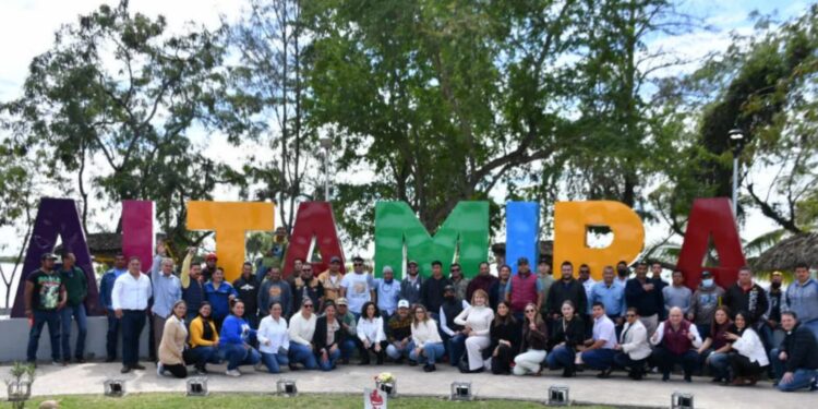 Trabajadores de Altamira son reclutados para laborar en la refinería Olmeca en Tabasco