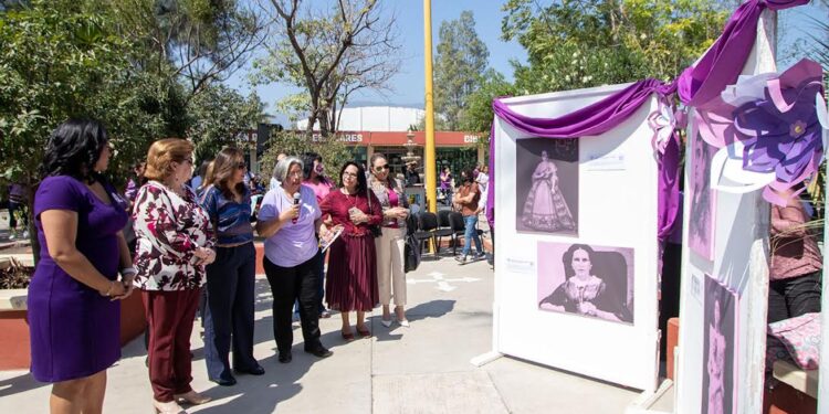 Presenta UAT exposición de mujeres en la historia