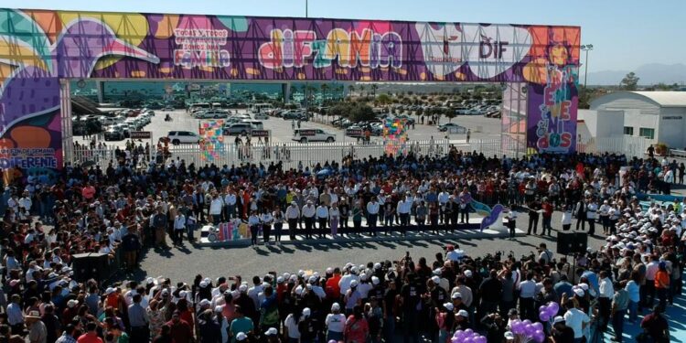 Américo y María inauguran Difzania