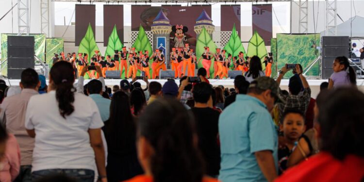 Asisten casi 30 mil victorenses a la fiesta del DIF Tamaulipas DIFzania