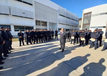 Entrega USJT más elementos capacitados en readiestramiento policial con énfasis en derechos humanos.