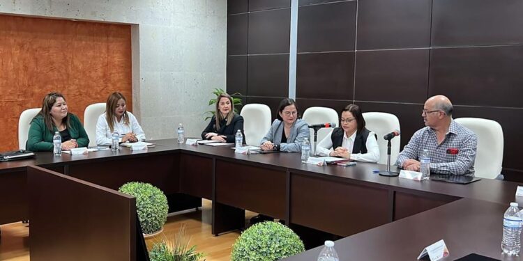 SE VINCULA COBAT CON UNIVERSIDADES Y DEPENDENCIAS ESTATALES