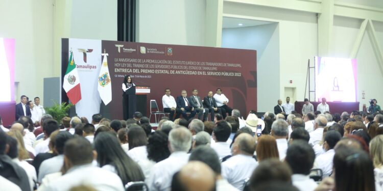 Dignifica Américo salarios de trabajadores del Estado; burócratas lo respaldan; “ahora sí nos respetan”