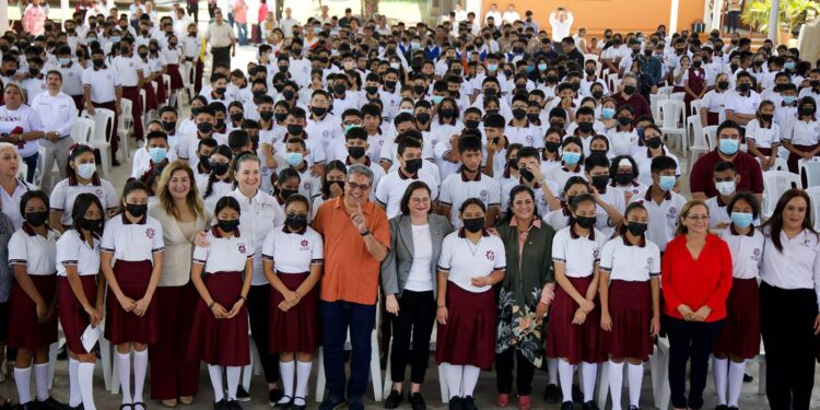 Inicia SET campaña de concientización antivapeo en estudiantes de secundaria