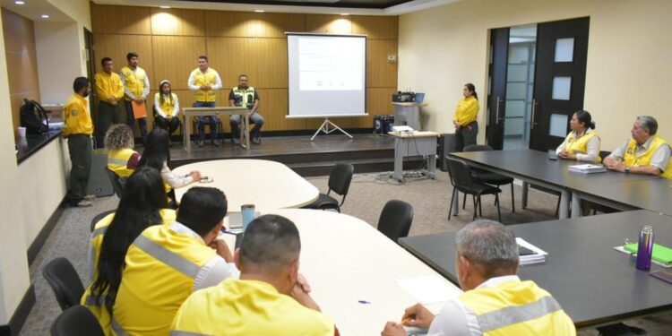 Integra Gobierno del Estado Equipo Estatal de Manejo de Incidentes (EEMI).