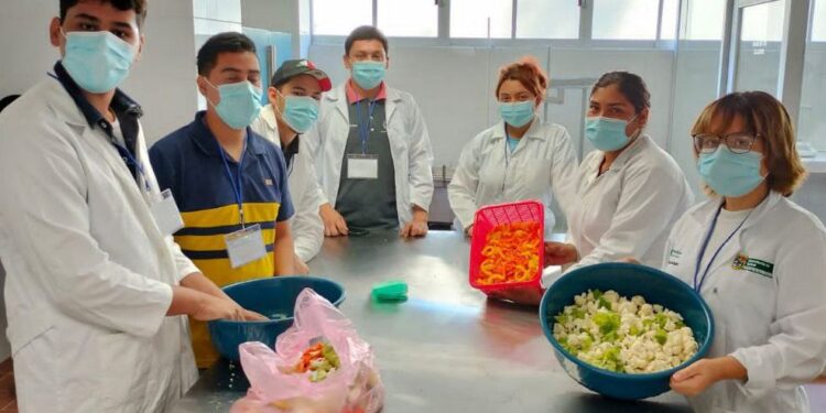 Estudiantes de la UAM Mante elaboran alimentos de alto valor nutricional