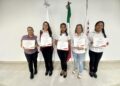 Entregan reconocimientos a alumnas y personal femenino en la USJT
