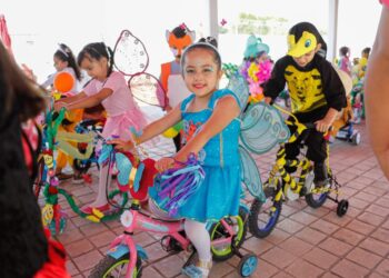 Dan bienvenida a la primavera en el CECUDI del DIF Tamaulipas.