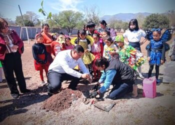 Fomenta UAT huertos ecológicos en escuelas primarias