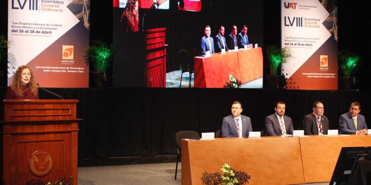 Inaugura rector de la UAT asamblea nacional de órganos internos de control universitarios