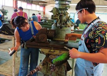 Promueve gobierno de Tamaulipas talleres gratuitos para que mujeres aprendan oficios en ITACE
