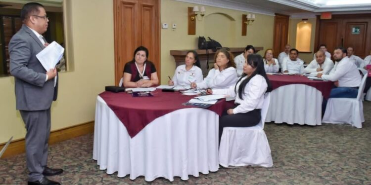 Capacita CONOCER a inspectores de la Secretaría del Trabajo