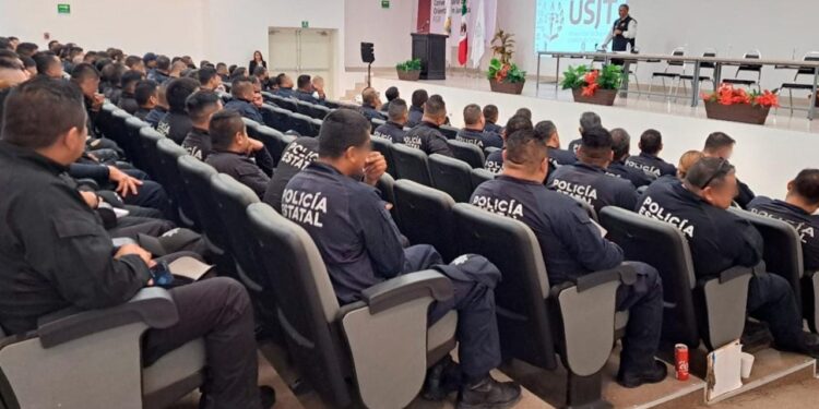 Guardia Estatal recibe capacitación de la FGJT