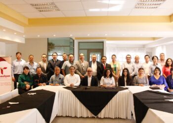 Secretaria del Trabajo sostiene encuentro con industriales de Matamoros