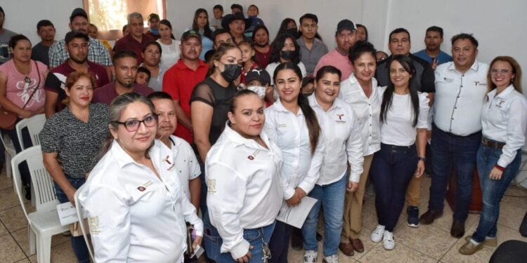 Secretaría del Trabajo a través del SNE, envía a 16 tamaulipecos a trabajar en Canadá de manera legal