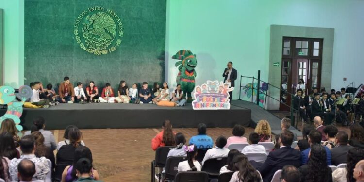 Niñas, niños y adolescentes presentan Agenda “¿Me escuchas?”