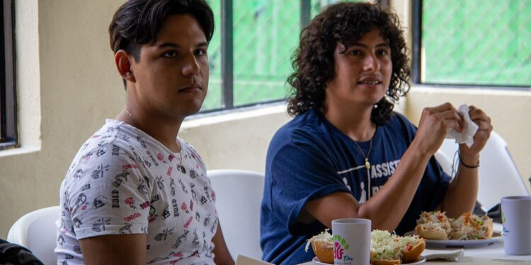 Comedor universitario DIF-UAT reactiva servicios a estudiantes