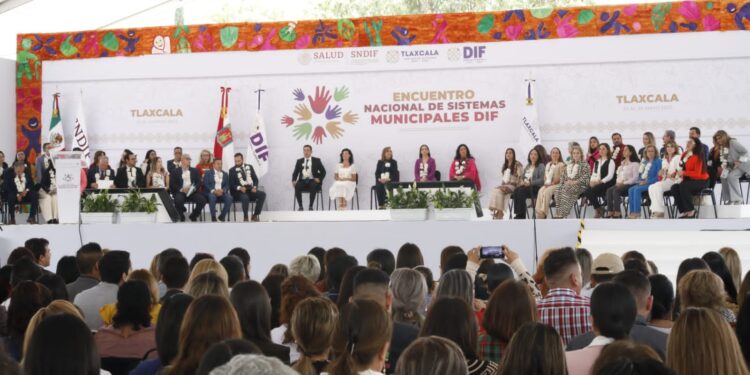 Presenta SNDIF informe anual ante Sistemas Estatales y Municipales DIF