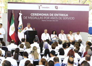 En la transformación del sector salud, las y los trabajadores tendrán seguridad laboral