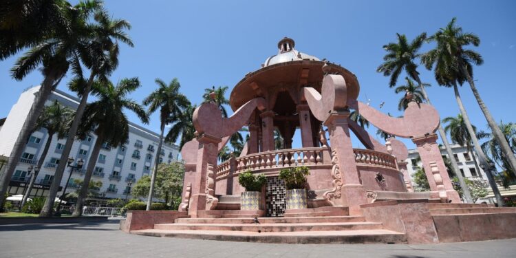 Entrega SEDUMA instrumentos de ordenamiento territorial a Tampico