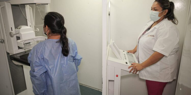 Invita Sistema DIF Tamaulipas a campaña de prevención de cáncer de mama y cervicouterino