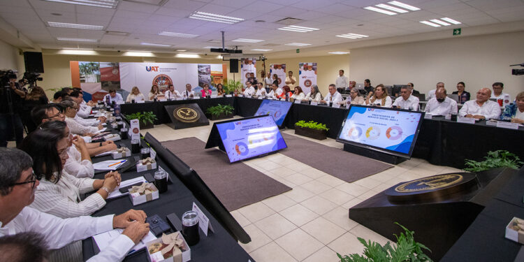 Colegio de Directores de la UAT evalúa avances institucionales