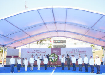Presidente de México y gobernador de Tamaulipas conmemoran Día de la Marina en Ciudad Madero