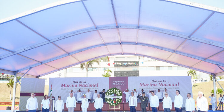 Presidente de México y gobernador de Tamaulipas conmemoran Día de la Marina en Ciudad Madero