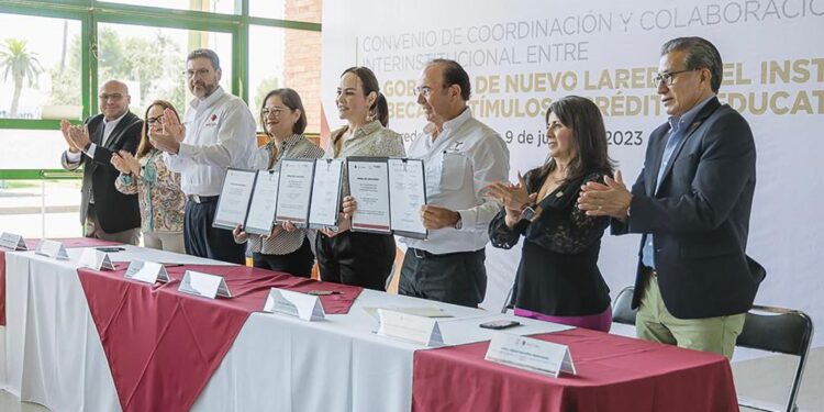 Firma convenio Secretaría de Educación con Nuevo Laredo para brindar becas y créditos educativos