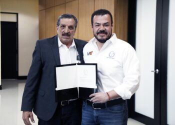 Designa rector a Marco Batarse como secretario de Administración de la UAT