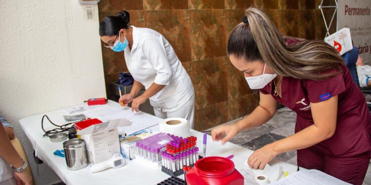 Destaca participación de la UAT en campaña de donación altruista de sangre