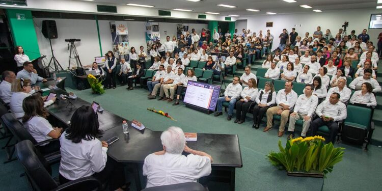 Docentes de la UAT comparten experiencias pedagógicas exitosas