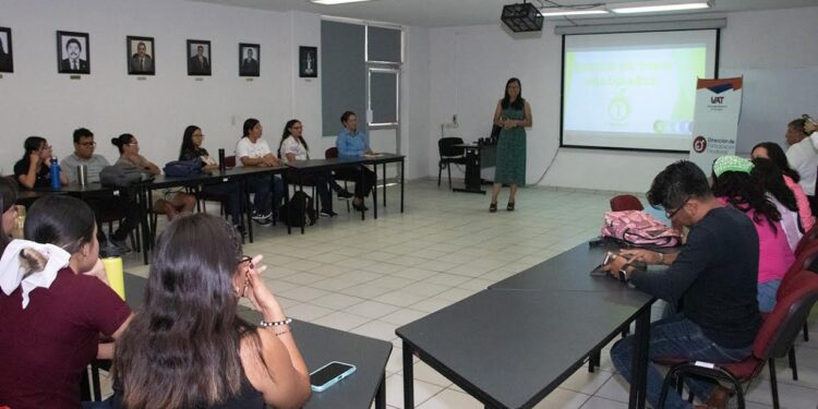 Promueve UAT estilos de vida saludable entre estudiantes universitarios