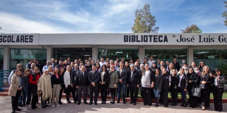 Inicia Dámaso Anaya recorrido por facultades de la UAT