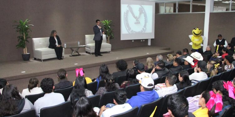 La formación humanística de los universitarios es nuestro  compromiso: Dámaso Anaya