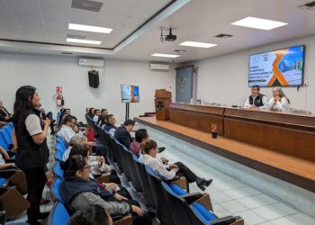 Visita Dámaso Anaya las facultades de la UAT en Matamoros