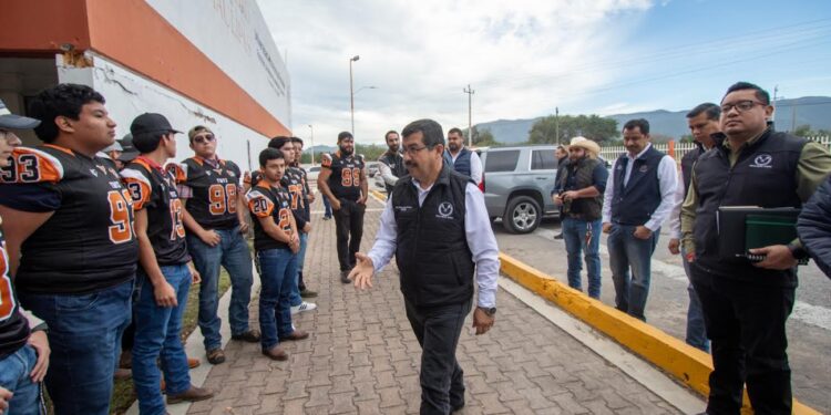 Ofrece Dámaso Anaya total apoyo al deporte universitario