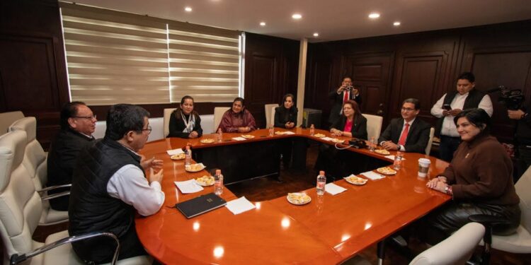 Fortalece Dámaso Anaya vínculos de la UAT con legisladores federales