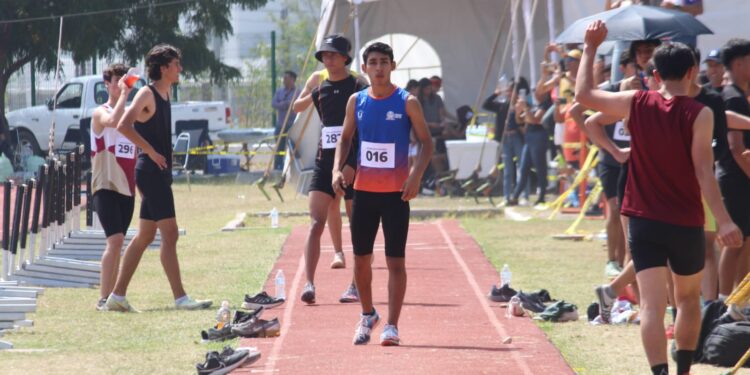 Van atletas de la UAT al Macrorregional de los juegos CONADE 2024